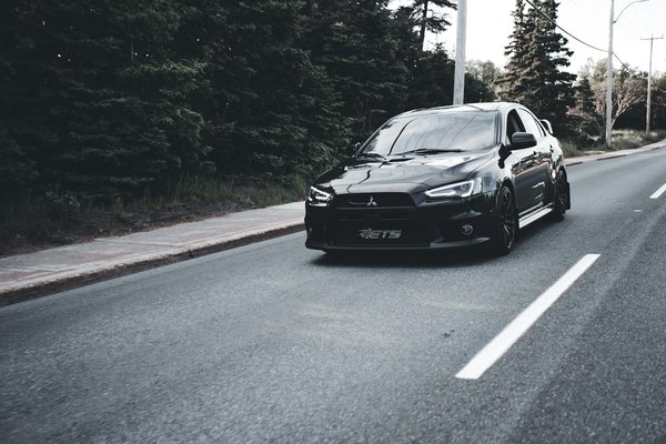 How can you create a flavorful Welsh rarebit at home?